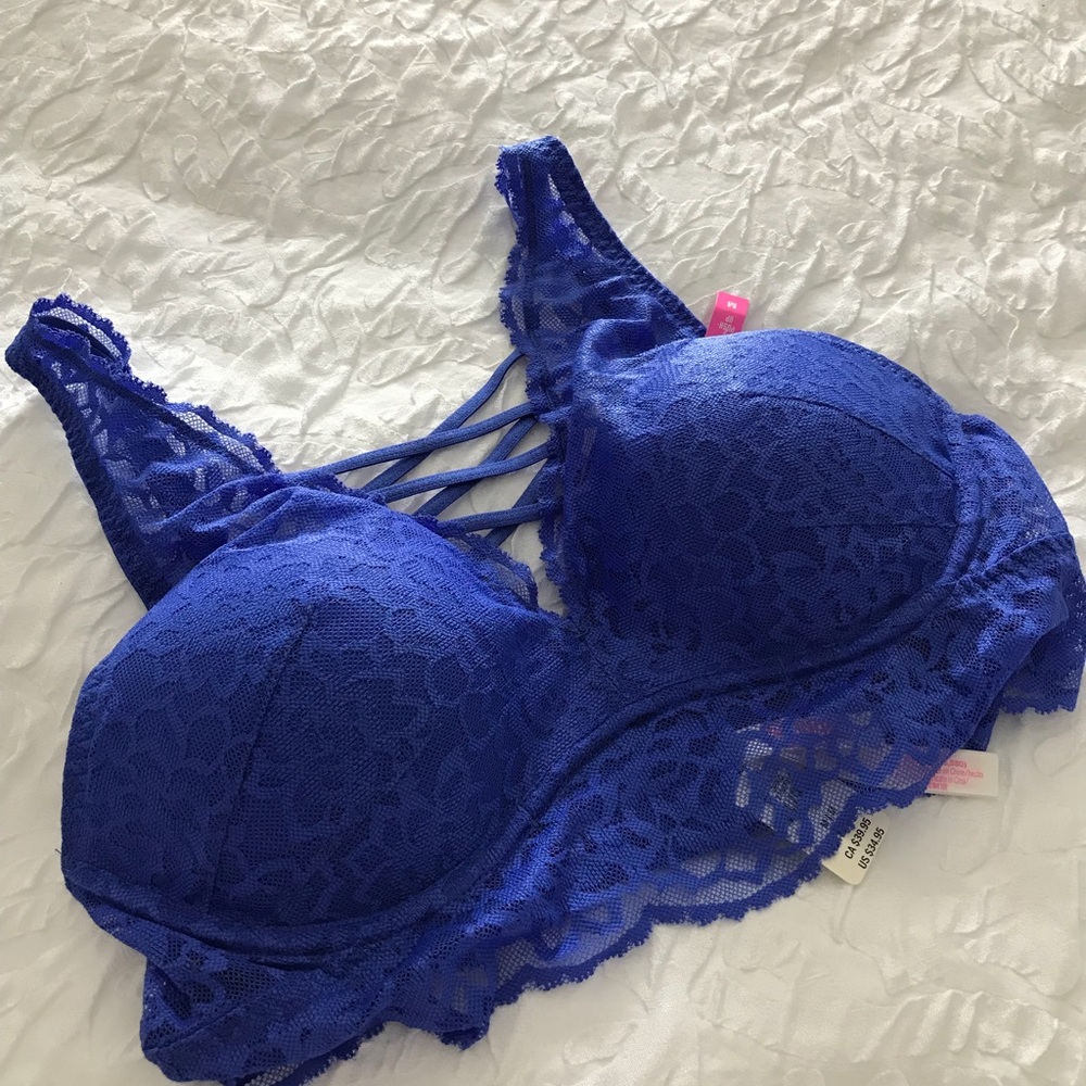 Pink Victoria’s Secret bra